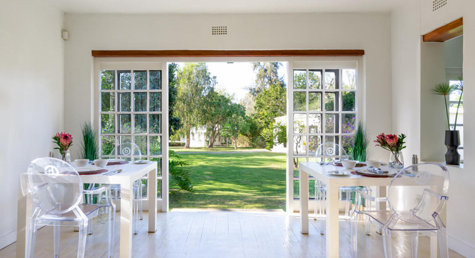 Breakfast Room