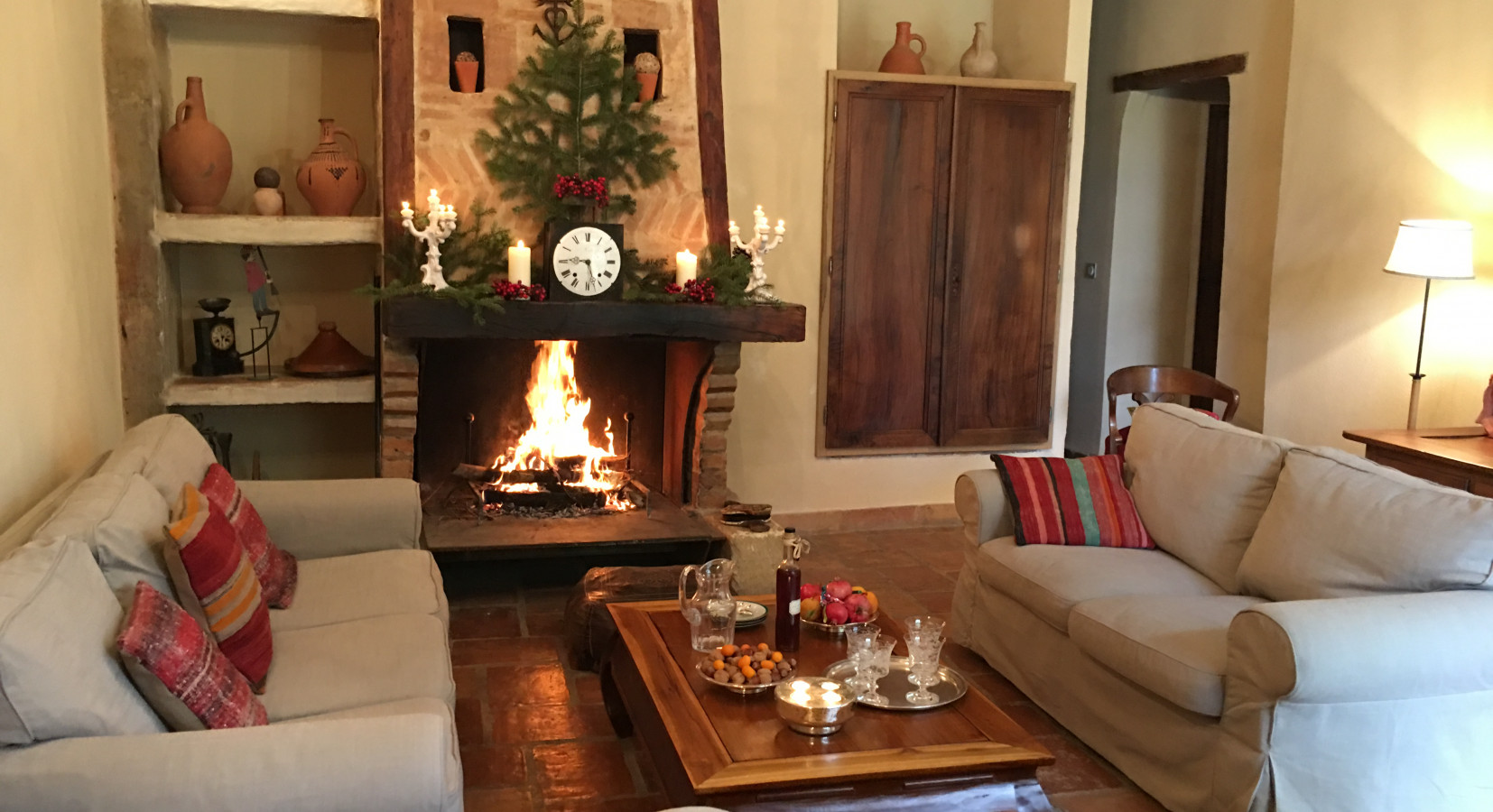 open fire living room self catering Le Sud