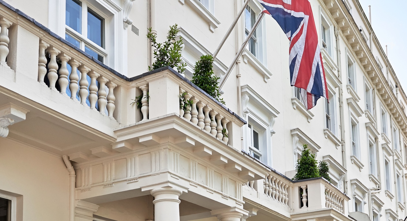 Entrance to Eccleston Square Hotel 