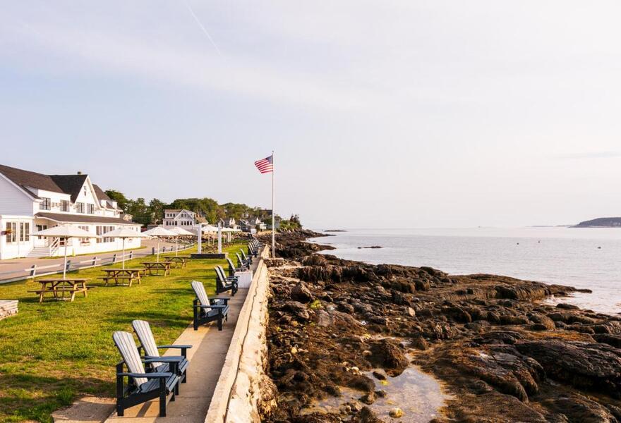 Bluebird Ocean Point Inn