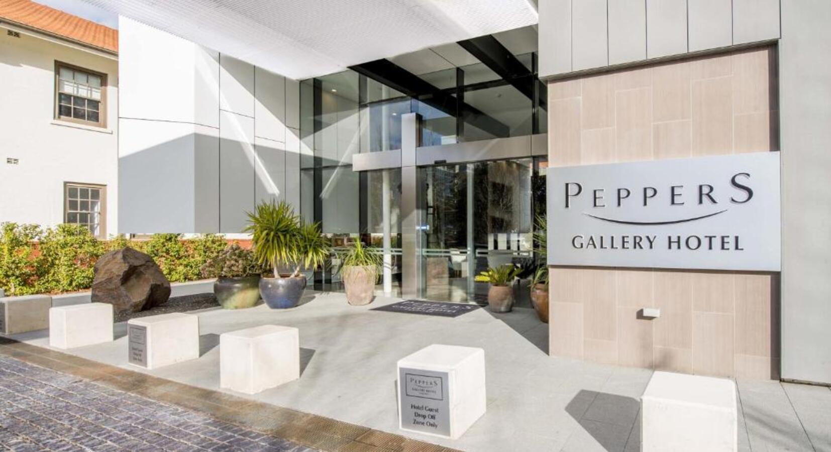 Peppers Gallery Hotel Exterior