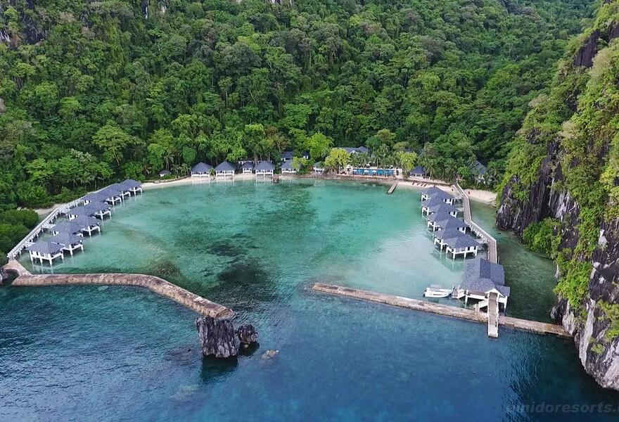 Lagen Island Resort