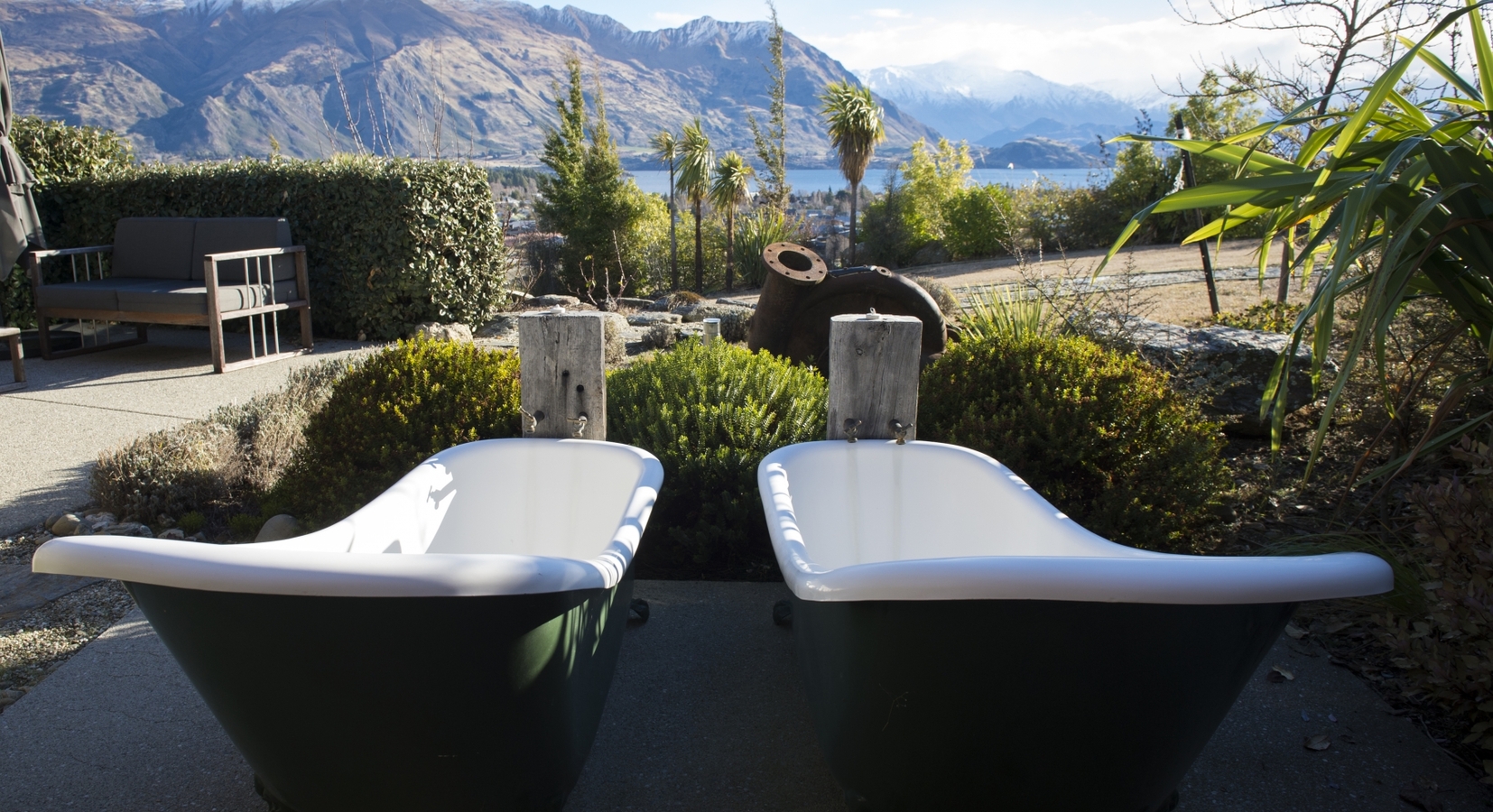 Outdoor Bathtubs with a View