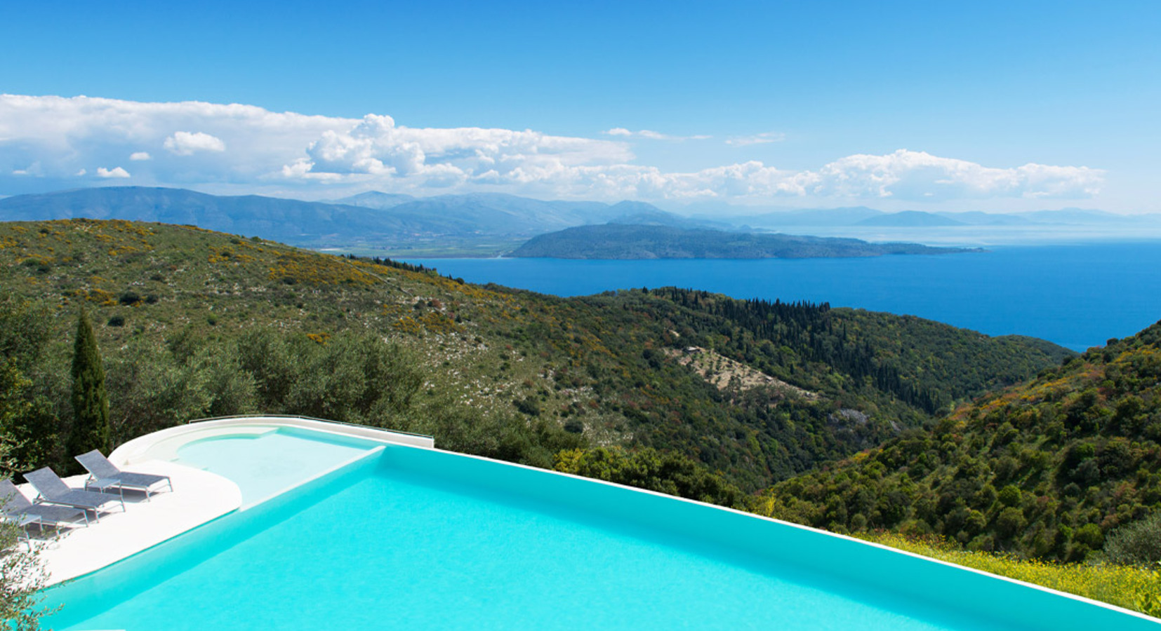 Shared infinity pool