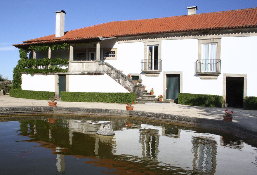 Casa de Vilarinho de Sao Romao