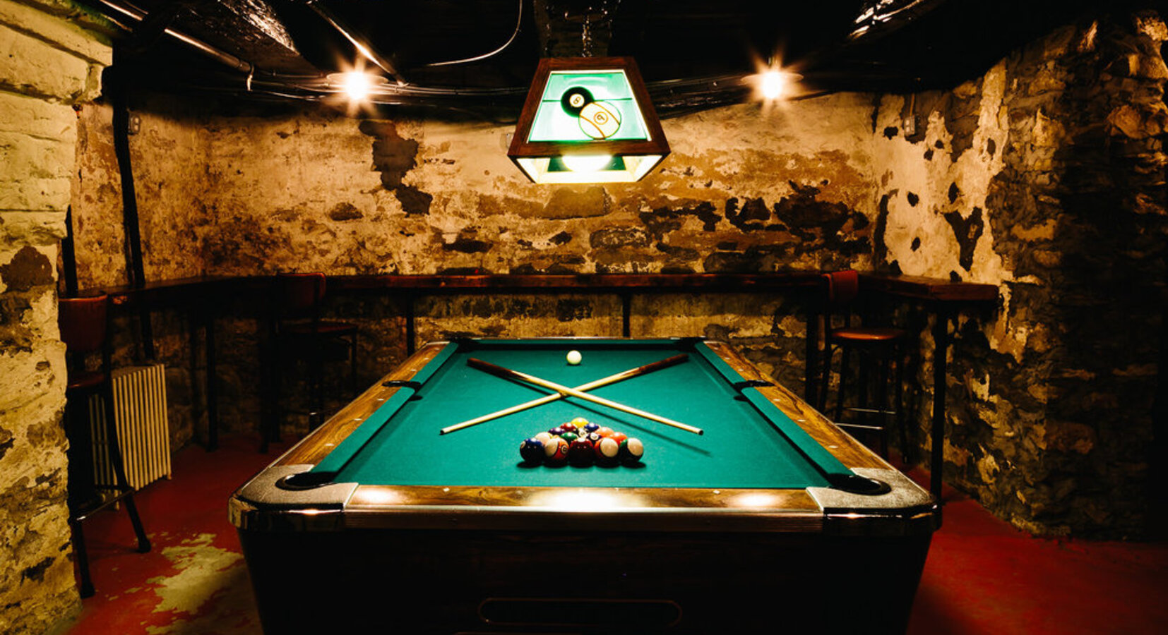 The Cosy Bar Lounge with Pool Table and Darts