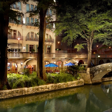 The Best San Antonio Hotels with in Room Spa Baths