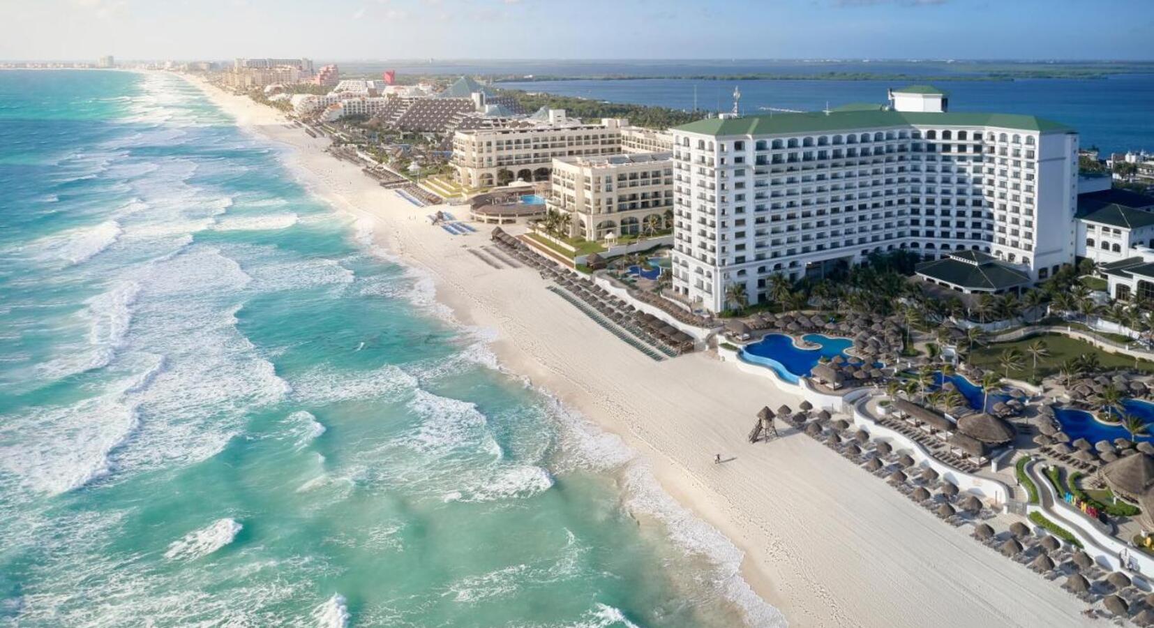 Photo of JW Marriott Cancun Resort & Spa