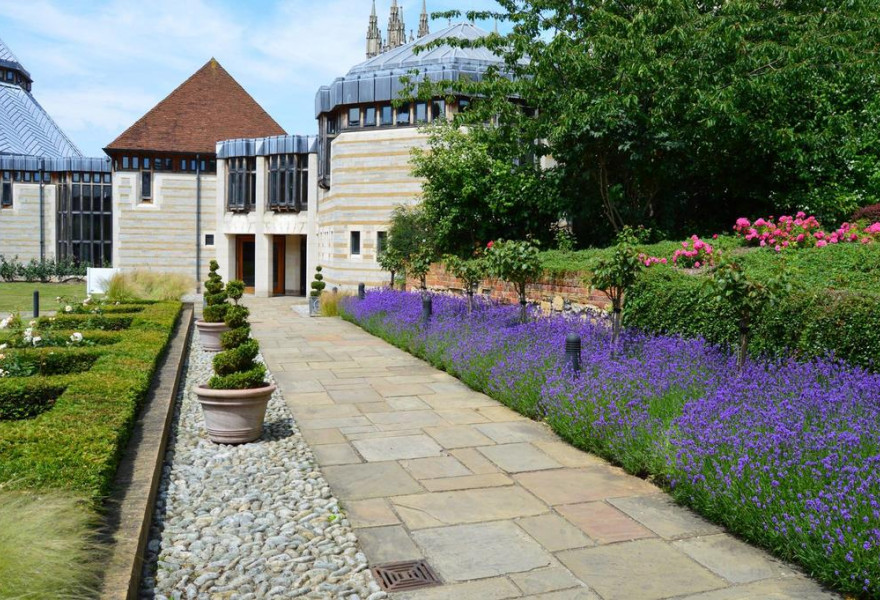 Canterbury Cathedral Lodge