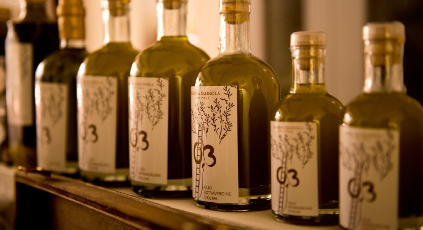 Extra Virgin olive oil from our thousand aged olive trees