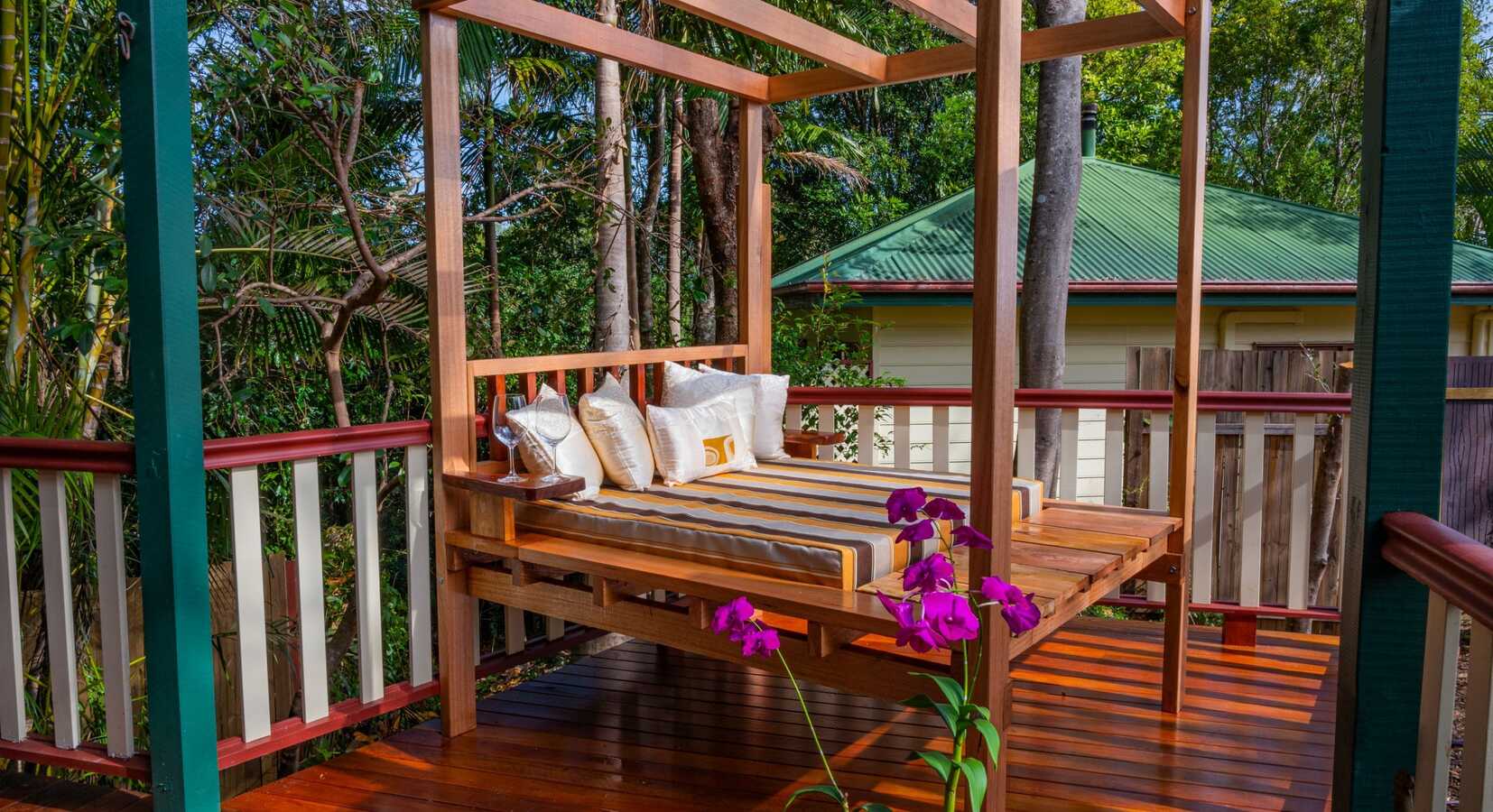 Valleyview Cottage Private Deck