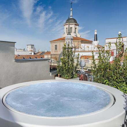 Cool suite terrace jacuzzi