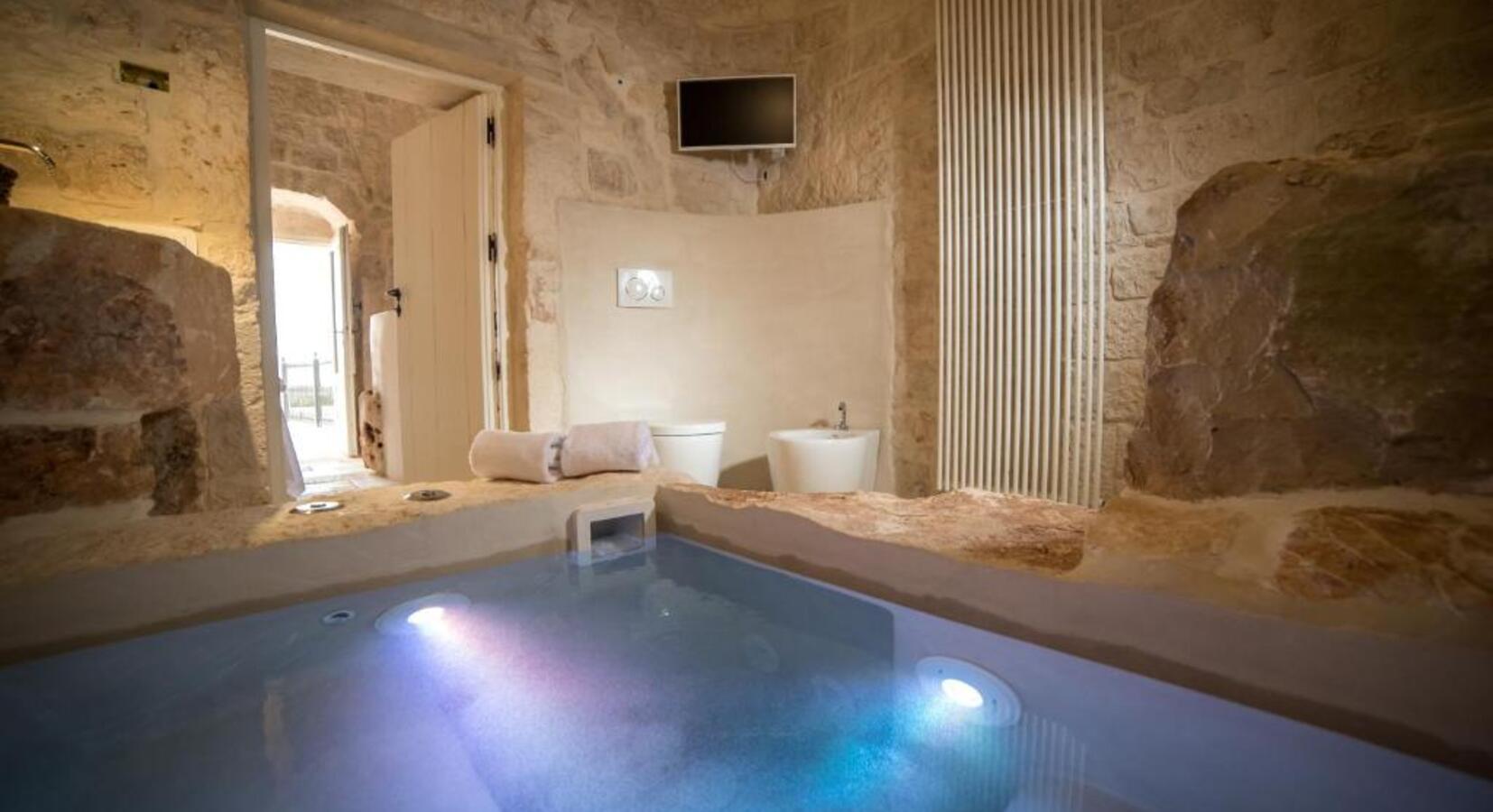 Suite with Spa Bath