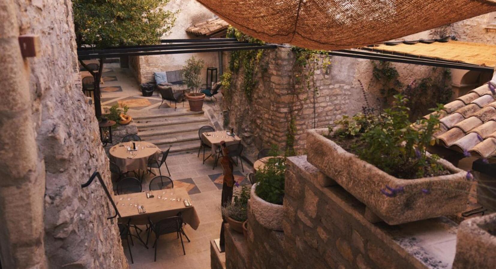 Courtyard restaurant