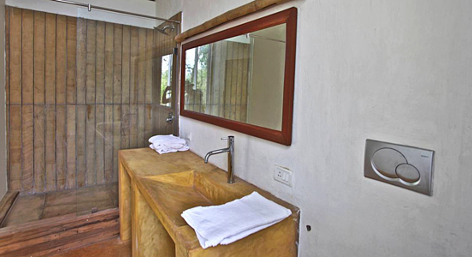 Honeymoon Loft Bathroom