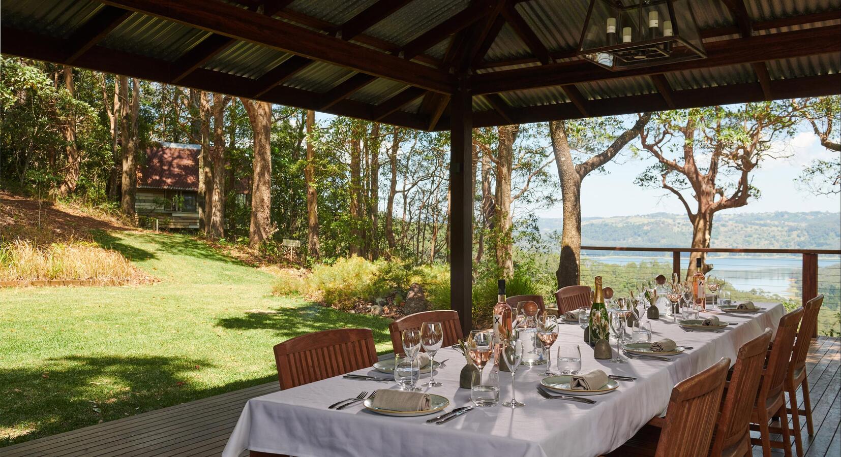 Outdoor Dining on the Lake View Deck