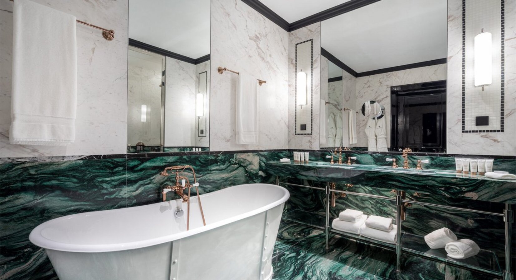 Suite Monumentale bathroom