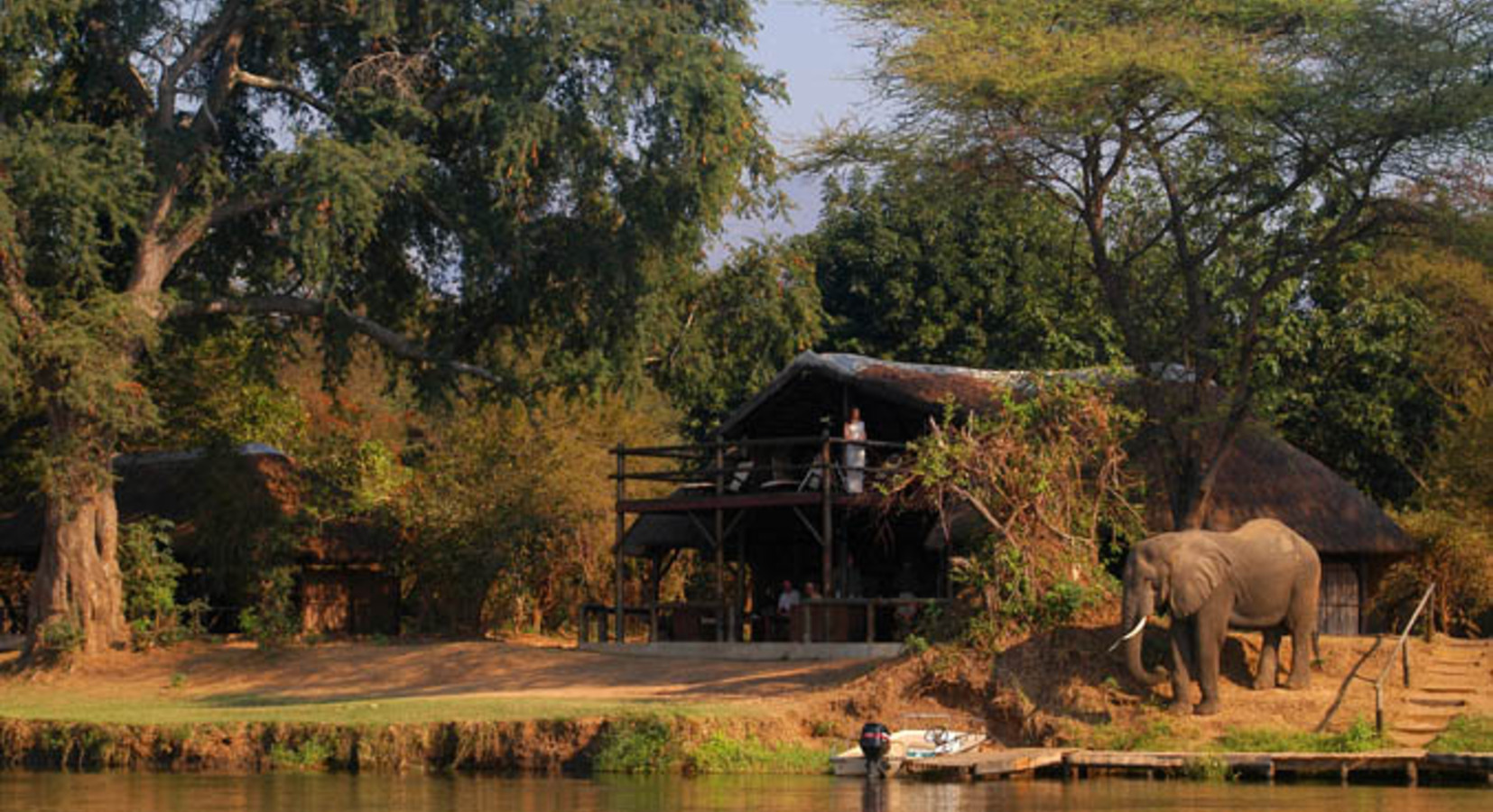 Chiawa Lodge