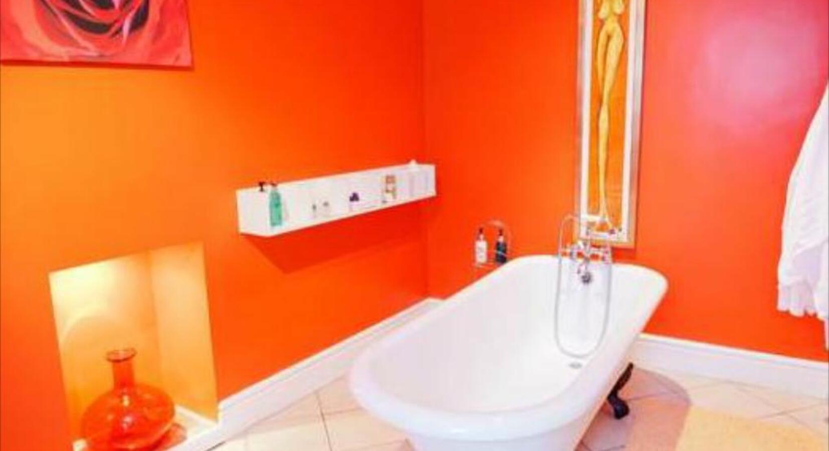 En Suite Bathroom