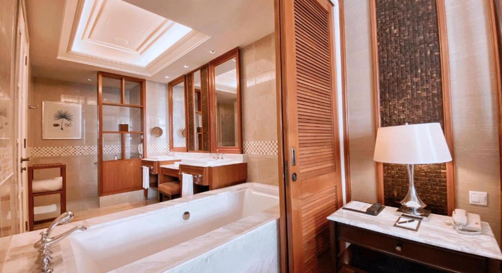 Bathroom with Tub