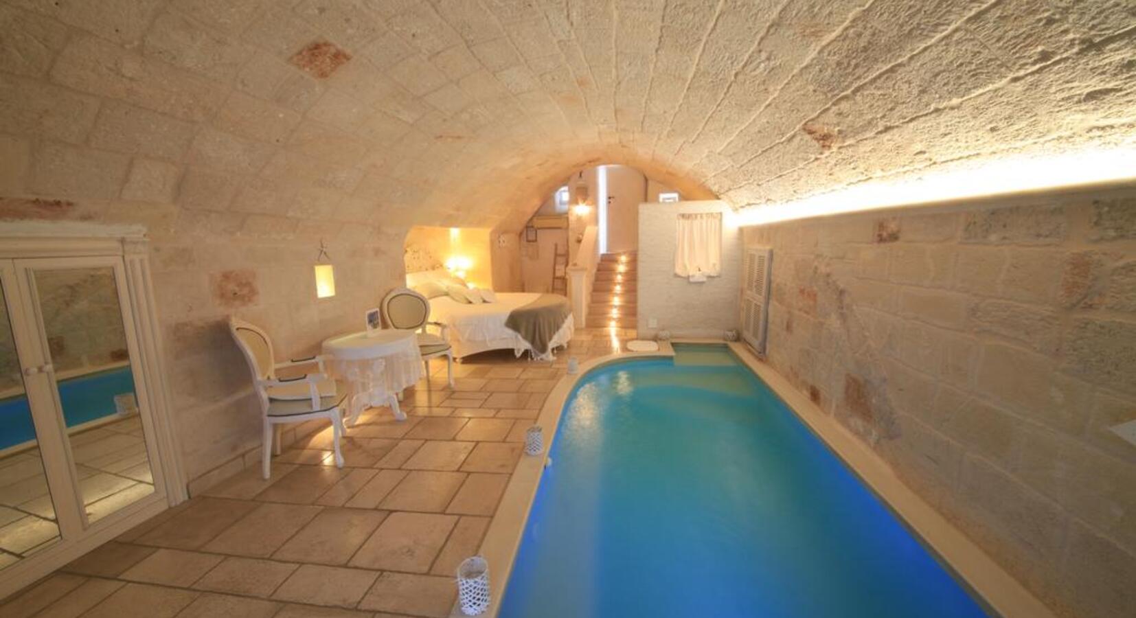 Suite with private pool